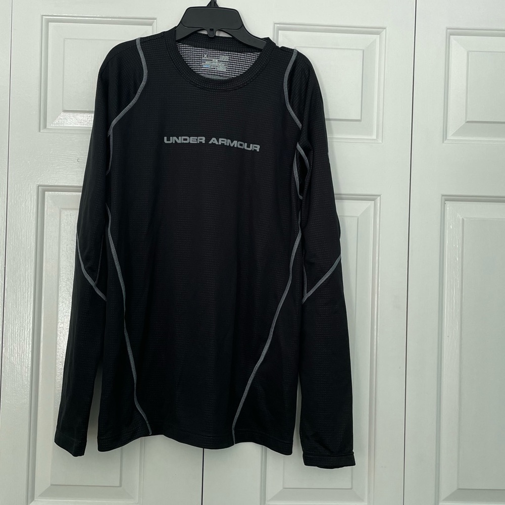 Under Armour cold gear black long sleeve size L
